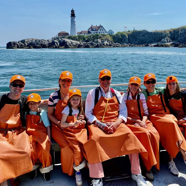 Family On Lucky Catch Sq