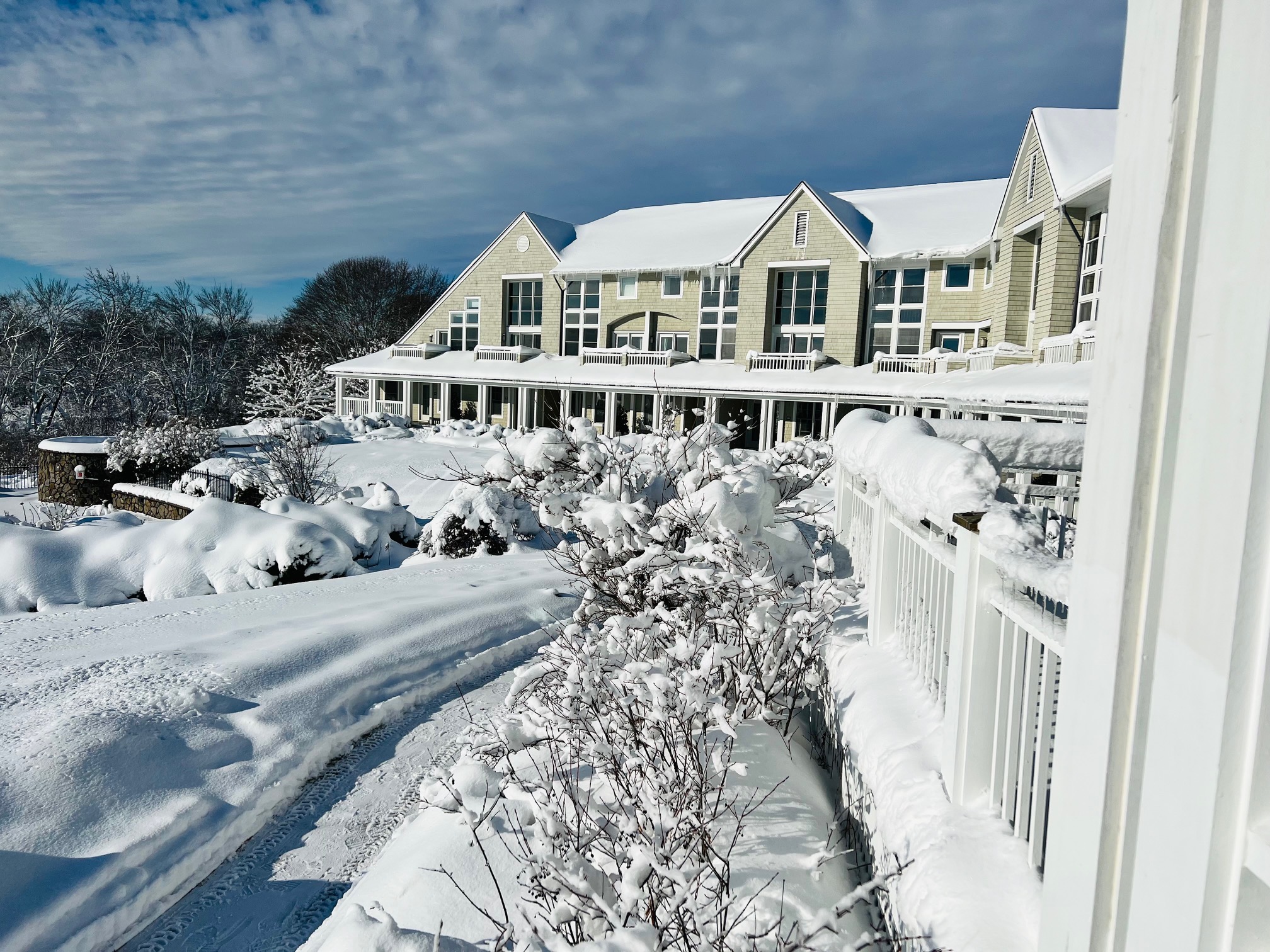 Winter Scene Inn By The Sea Rk