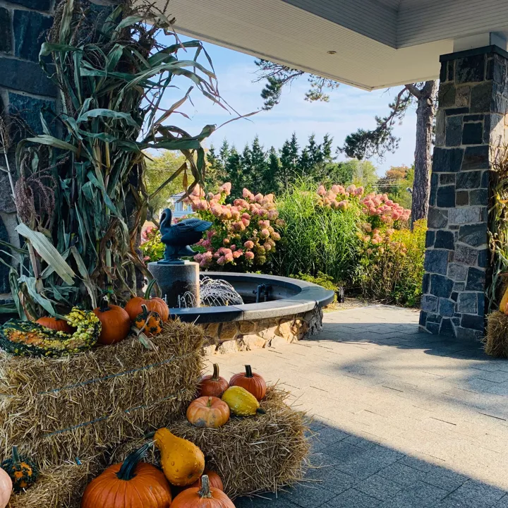 Fountain Inn By The Sea ME In Fall